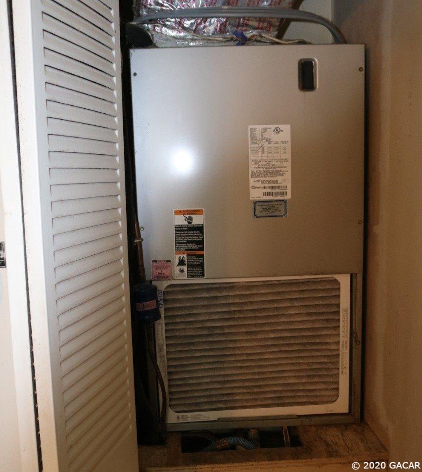 2300 Southwest 43rd Street, Unit J3 Gainesville, FL 32607 - Photo 14 of 18 Gallery Image 14