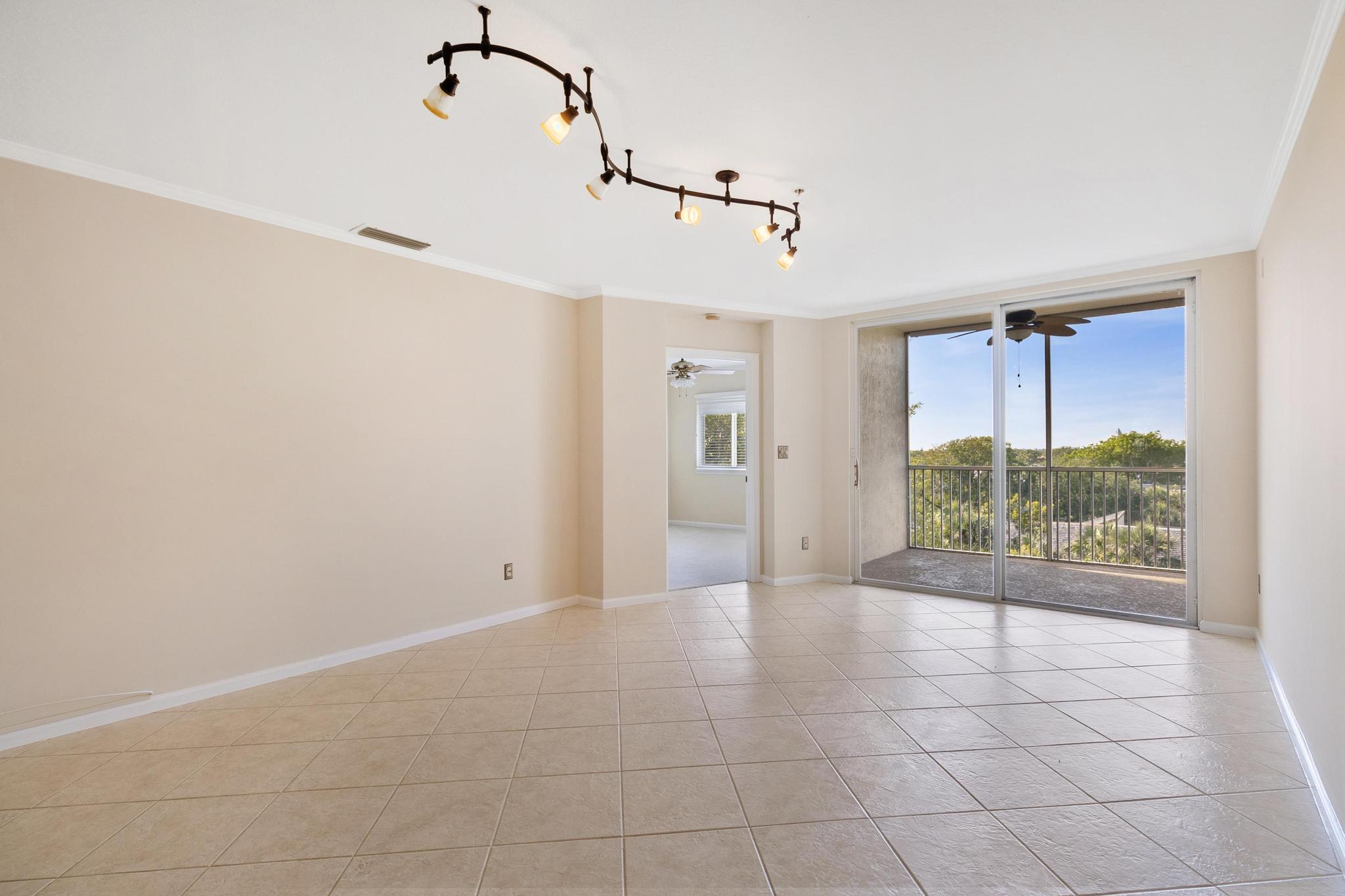22703 Camino Del Mar, Unit 54 Boca Raton, FL 33433 - Photo 11 of 29 CZ4A0989