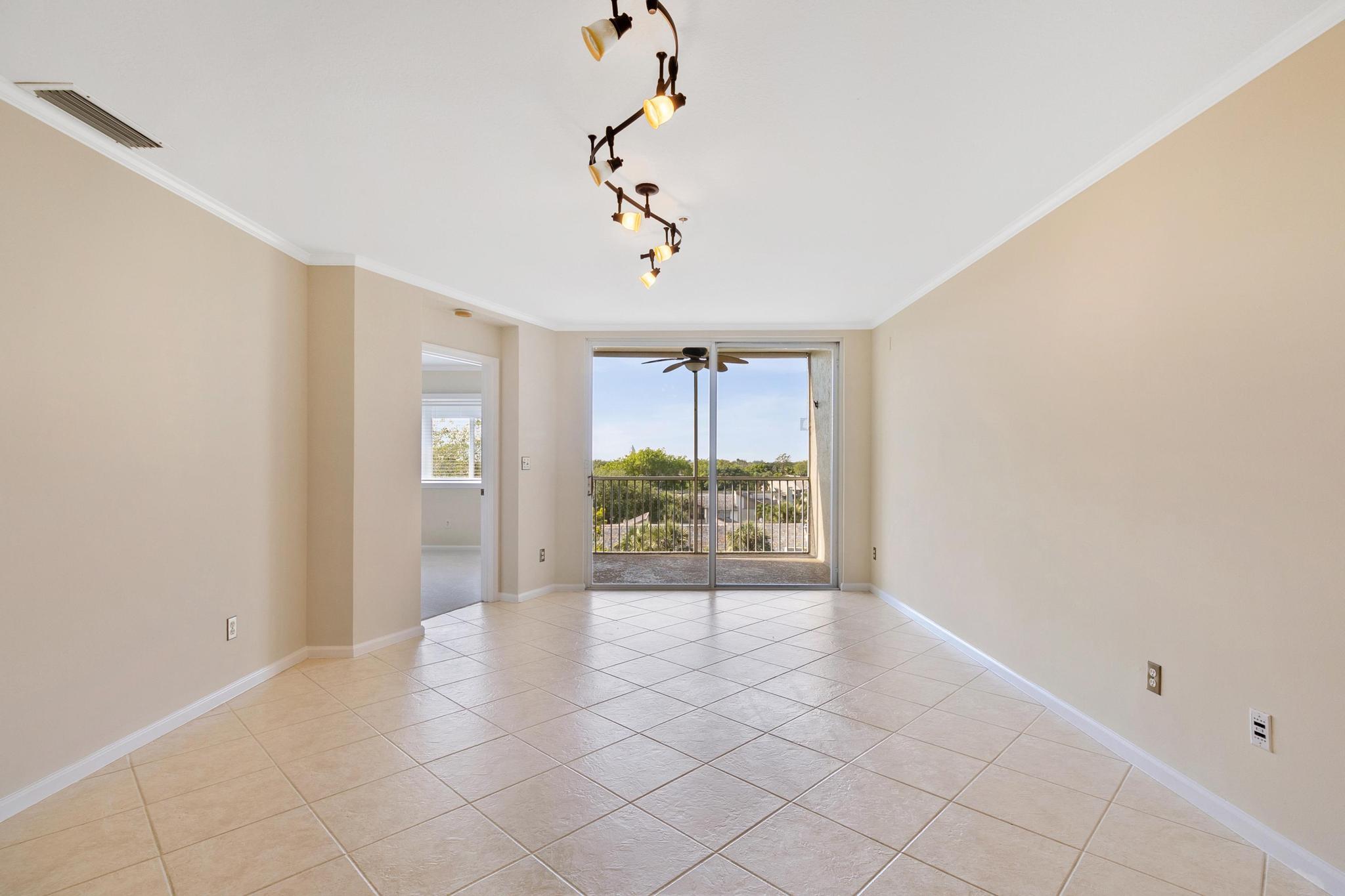 22703 Camino Del Mar, Unit 54 Boca Raton, FL 33433 - Photo 9 of 29 CZ4A0984
