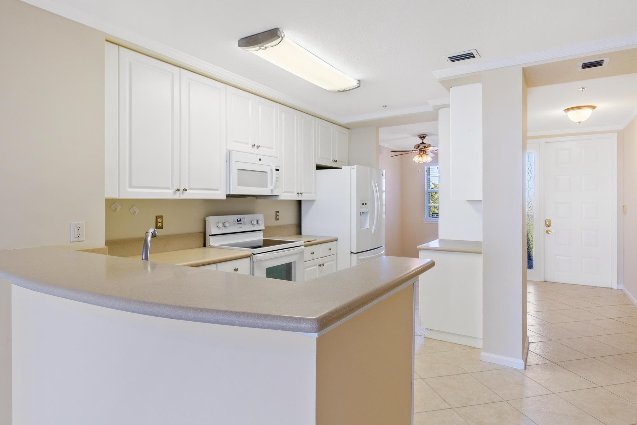 22703 Camino Del Mar, Unit 54 Boca Raton, FL 33433 - Photo 10 of 29 CZ4A1009