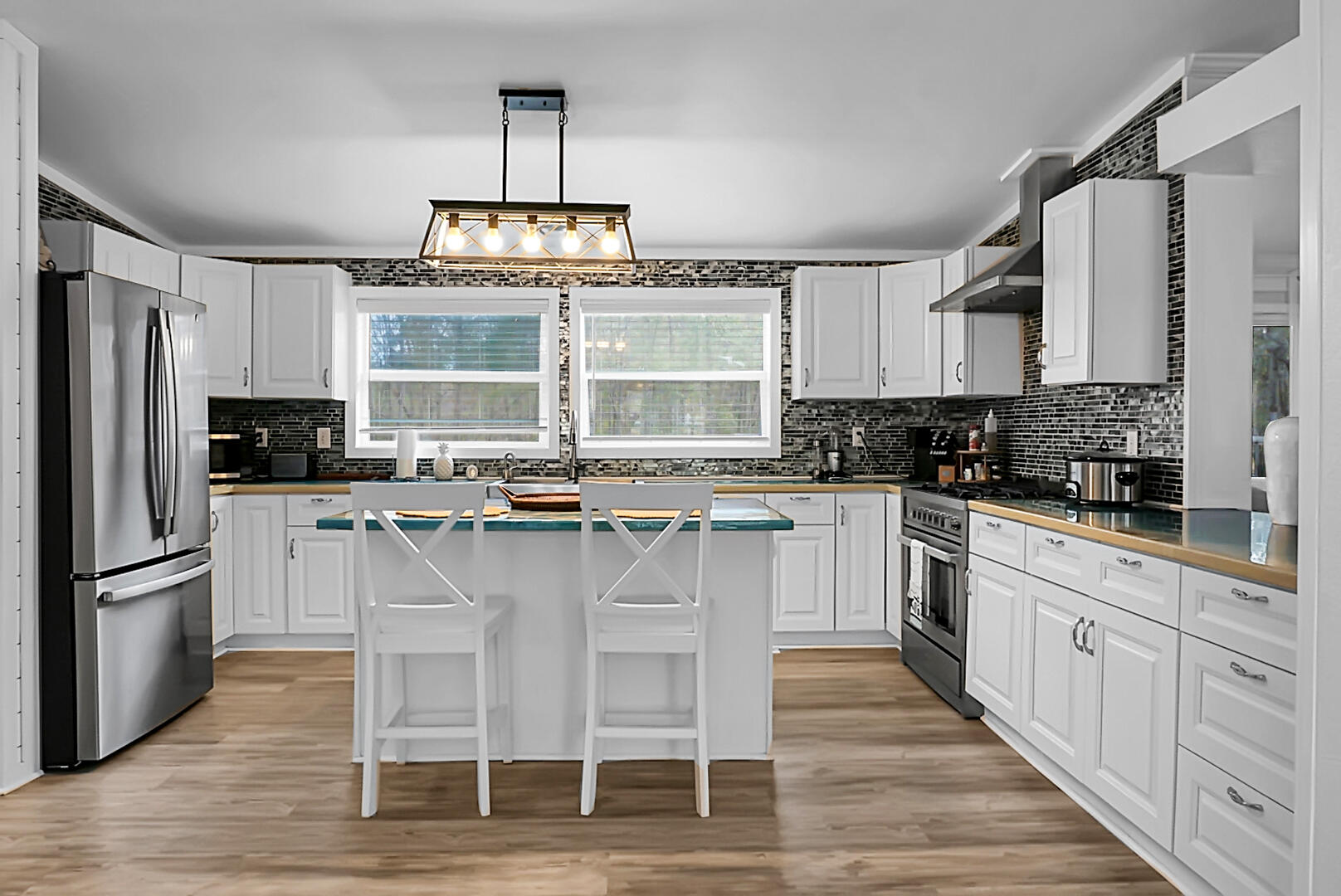 220 Albacore Road Bonneau, SC 29431 - Photo 20 of 53 Kitchen