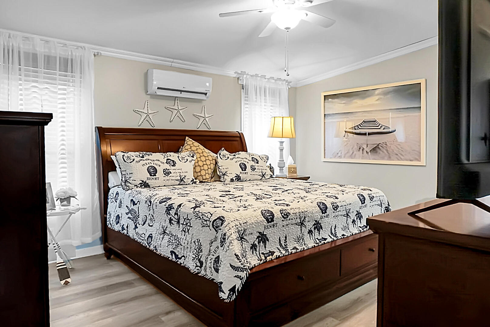 220 Albacore Road Bonneau, SC 29431 - Photo 30 of 53 Owner's suite