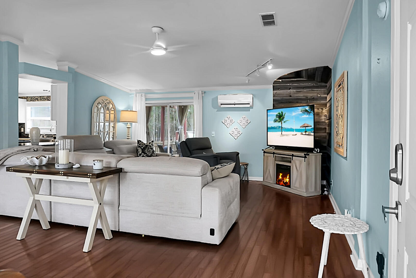 220 Albacore Road Bonneau, SC 29431 - Photo 10 of 53 Living room