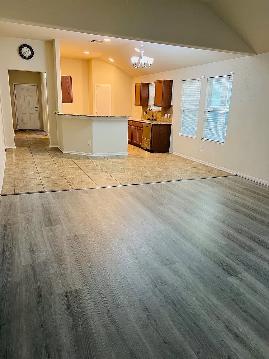 3247 Upland Spring Trace Katy, TX 77493 - Photo 3 of 13