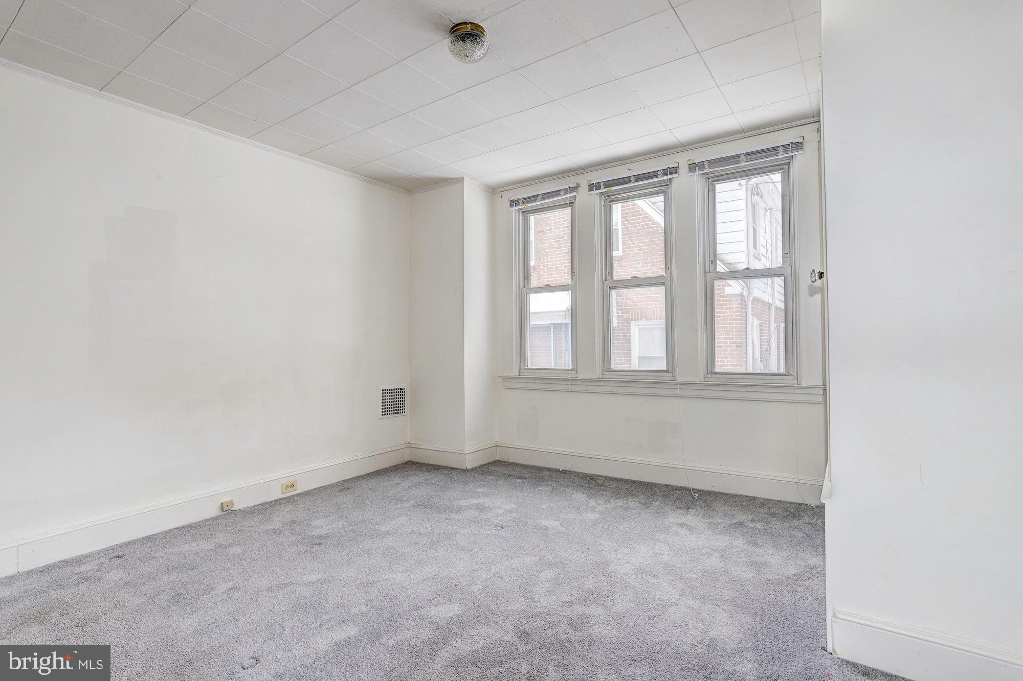 649 Coleraine Road Baltimore, MD 21229 - Photo 11 of 29 Bedroom #1
