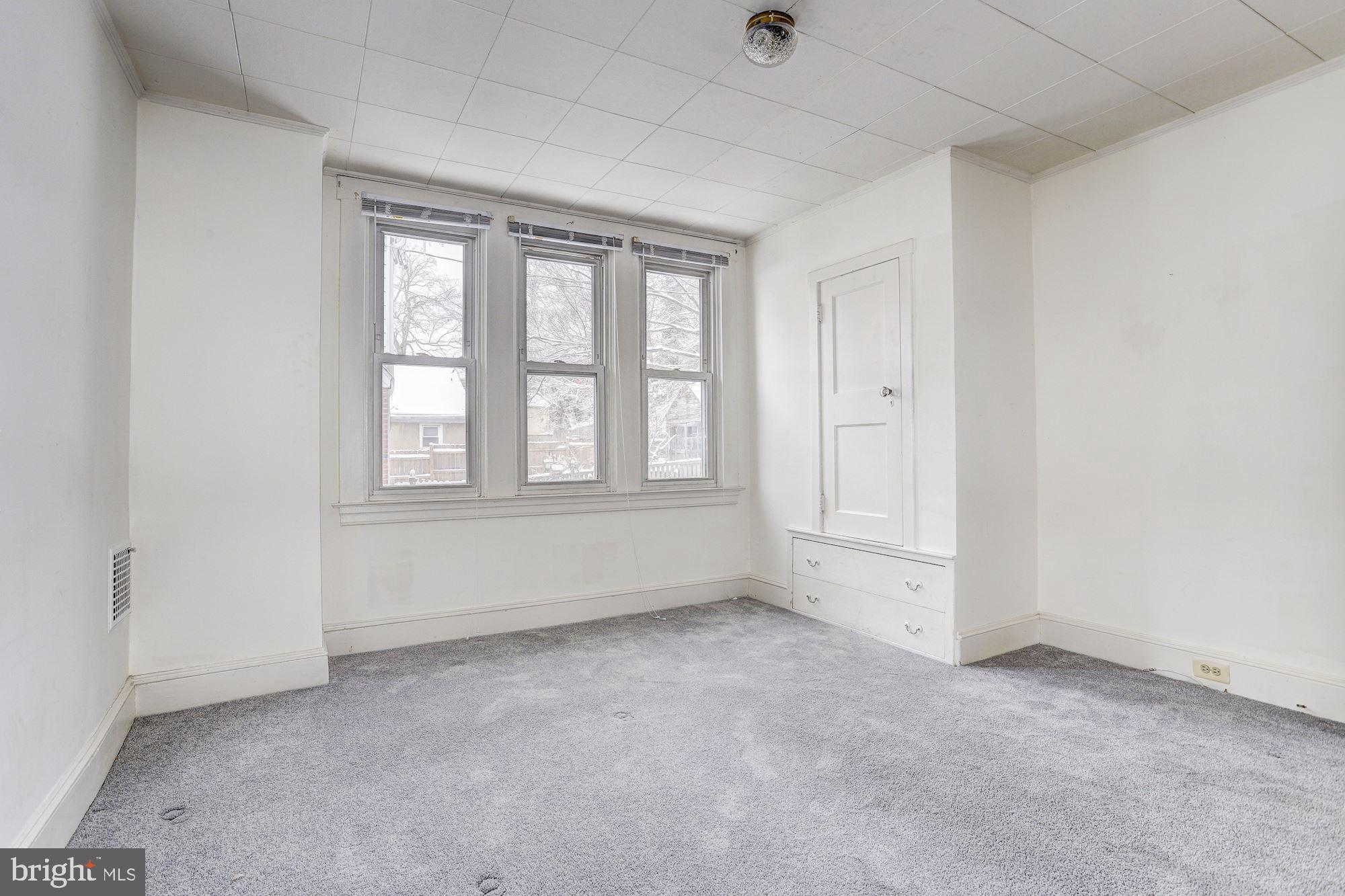 649 Coleraine Road Baltimore, MD 21229 - Photo 12 of 29 Bedroom #1
