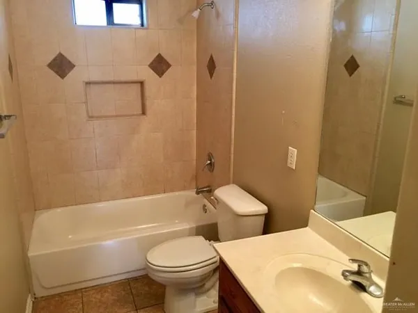 $995 | 1803 South Juniper Street, Pharr, TX 78577