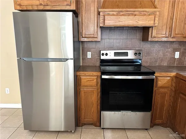 $995 | 1803 South Juniper Street, Pharr, TX 78577