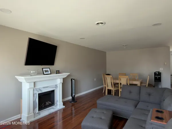 $2,000 | 116 B Buckingham Drive, Unit B, Manchester Township, NJ 08759