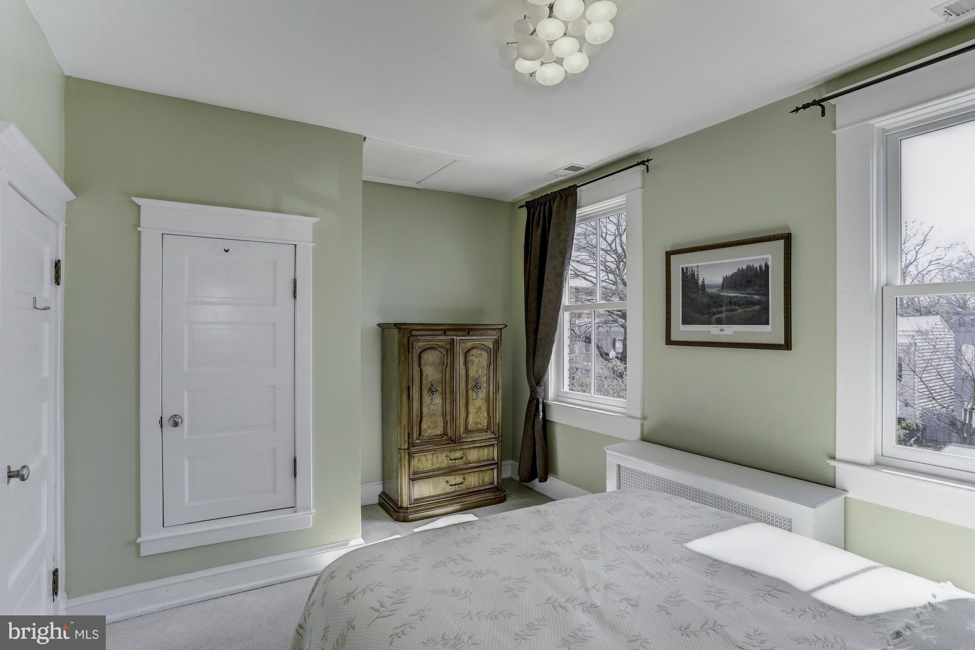 912 G Street Southeast Washington, DC 20003 - Photo 15 of 28 Bedroom