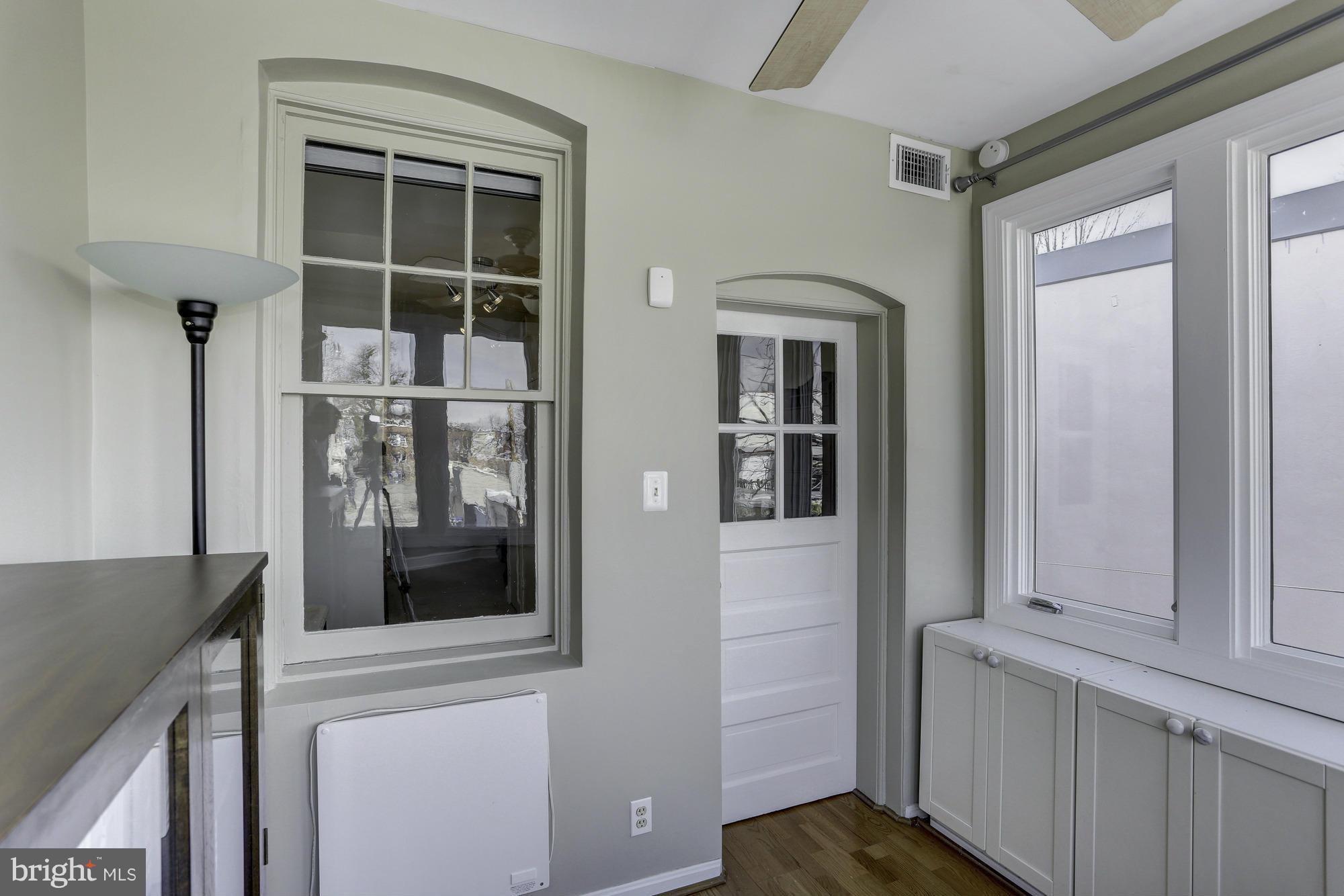 912 G Street Southeast Washington, DC 20003 - Photo 19 of 28 Sitting room, home office, nursery.......