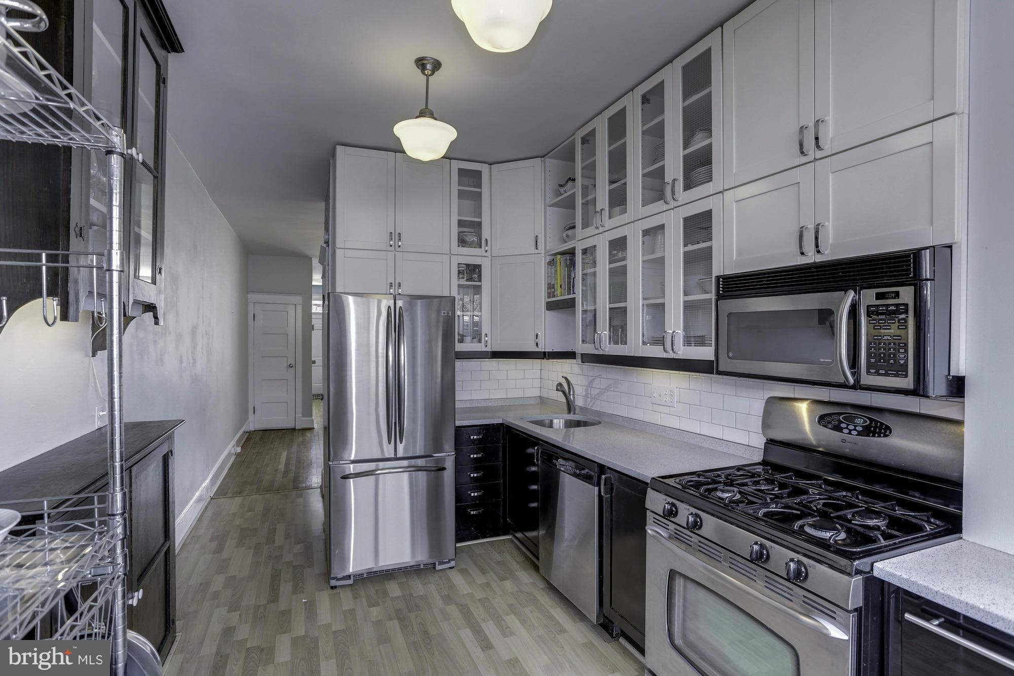 912 G Street Southeast Washington, DC 20003 - Photo 10 of 28 Kitchen