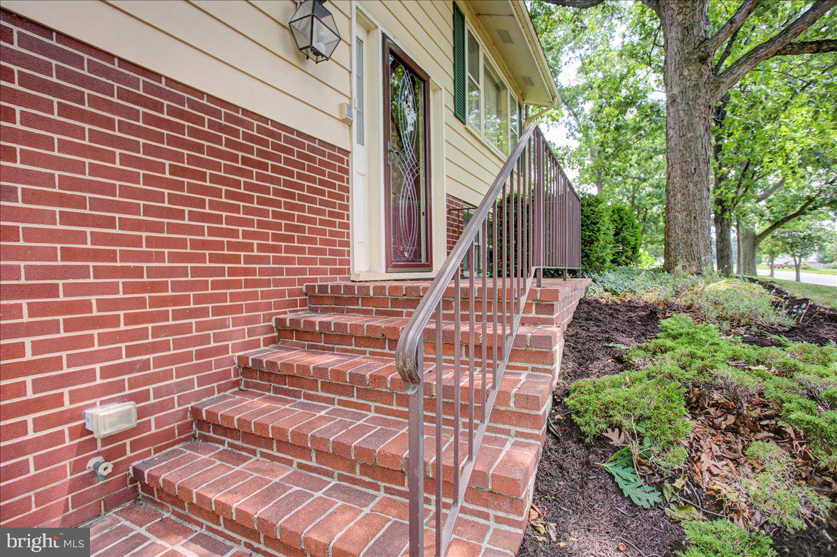 1355 Siloam Road Chambersburg, PA 17201 - Photo 3 of 29