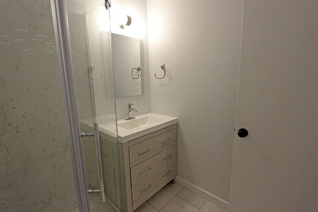 12816 Midway Road, Unit 2049 Dallas, TX 75244 - Photo 14 of 25