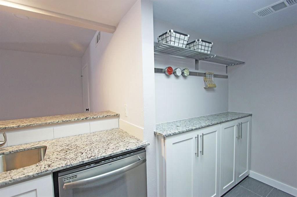 12816 Midway Road, Unit 2049 Dallas, TX 75244 - Photo 6 of 25