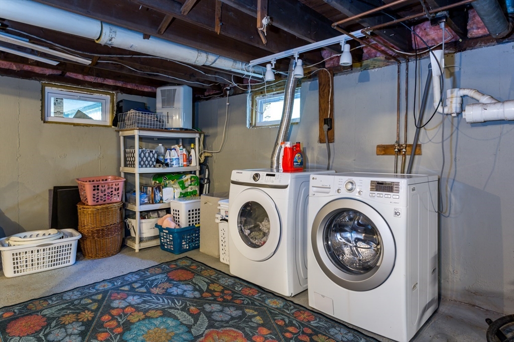 314 Pleasant Street Franklin, MA 02038 - Photo 34 of 40