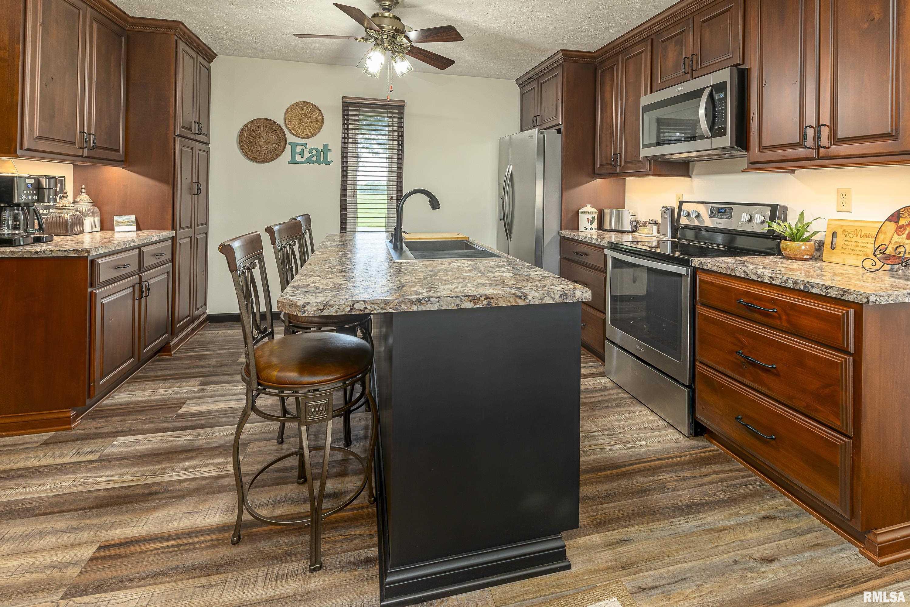 745 Goreville Road Goreville, IL 62939 - Photo 10 of 36 Gallery Image 10