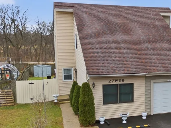 $318,900 | 27W119 Cooley Avenue, Winfield, IL 60190