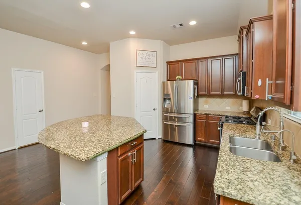 $2,400 | 19634 Travis Cannon Lane, Richmond, TX 77407