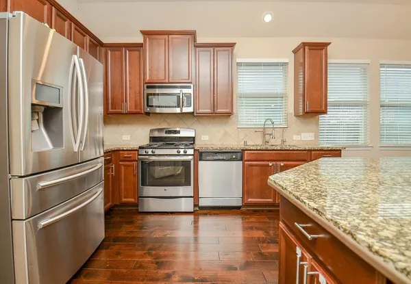 $2,400 | 19634 Travis Cannon Lane, Richmond, TX 77407