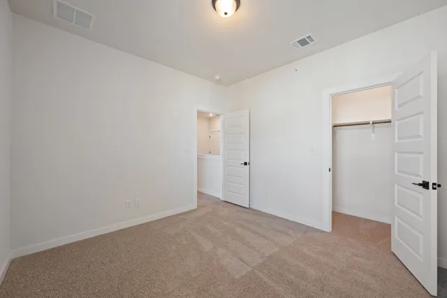 $2,099 | 2600 Gattis School Road, Unit 1202, Round Rock, TX 78664