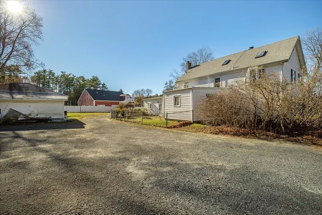 $594,000 | 7 Green Street, Carver, MA 02330