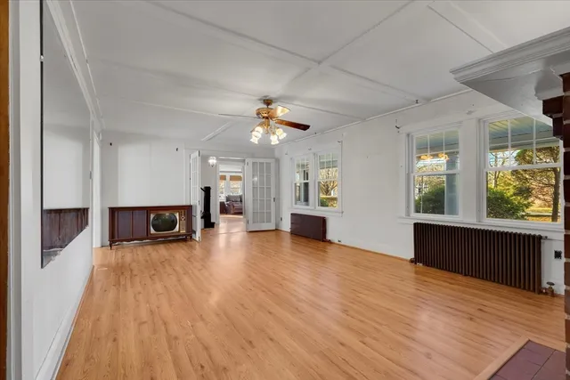 $594,000 | 7 Green Street, Carver, MA 02330