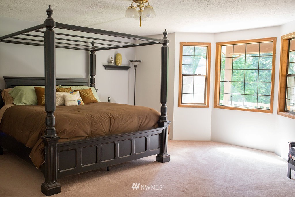 2227 Black Diamond Road Port Angeles, WA 98363 - Photo 14 of 24 Gallery Image 14