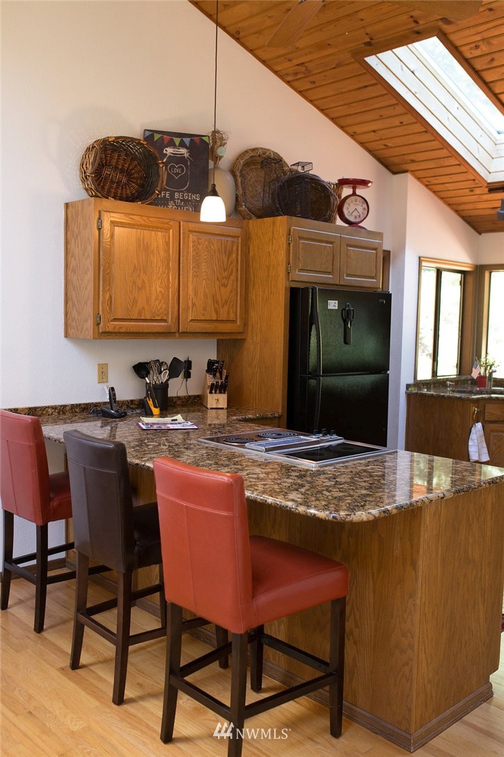 2227 Black Diamond Road Port Angeles, WA 98363 - Photo 5 of 24 Gallery Image 5