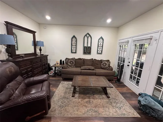 $1,995 | 2506 Wedglea Drive, Unit 105, Dallas, TX 75211