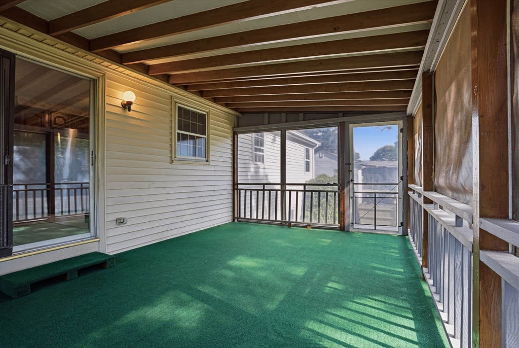 44 Tomlinson Road Attleboro, MA 02703 - Photo 21 of 35