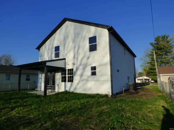 $340,000 | 1005 Hawthorne Avenue, Frankfort, IN 46041
