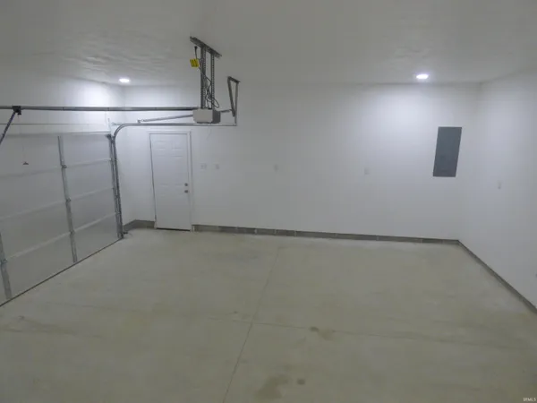 $340,000 | 1005 Hawthorne Avenue, Frankfort, IN 46041