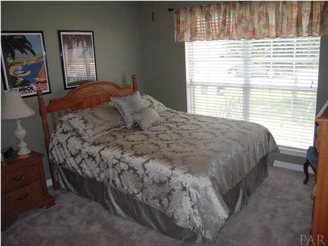 4762 Ribault Lane Milton, FL 32570 - Photo 15 of 24 Bedroom #2 just off foyer.