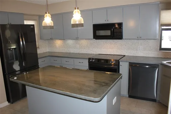 $2,700 | Undisclosed Address, New Port Richey, FL 34655