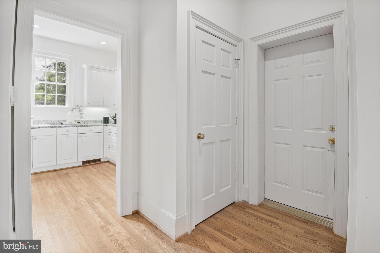 5222 Loughboro Road Northwest Washington, DC 20016 - Photo 8 of 47 a view of bathroom with a tub shower and sink