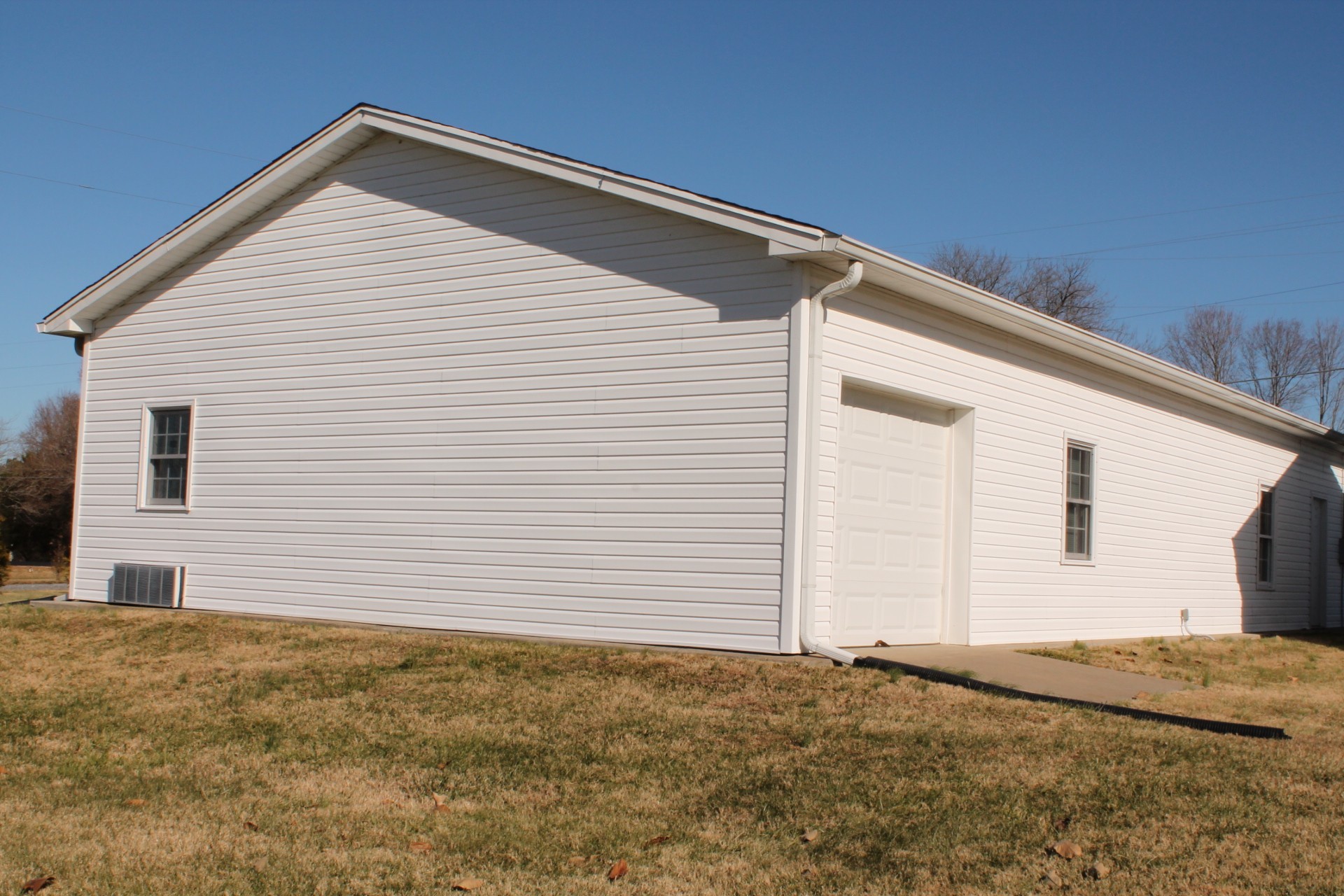608 Fowler Ford Road Portland, TN 37148 - Photo 39 of 50 a view of a backyard of the house