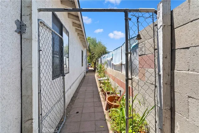 a view of a pathway of a building