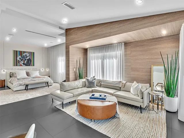 $27,000 | 307 Holiday Drive, Hallandale Beach, FL 33009