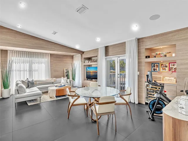 $27,000 | 307 Holiday Drive, Hallandale Beach, FL 33009