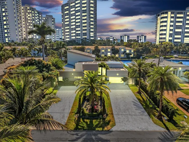 $27,000 | 307 Holiday Drive, Hallandale Beach, FL 33009