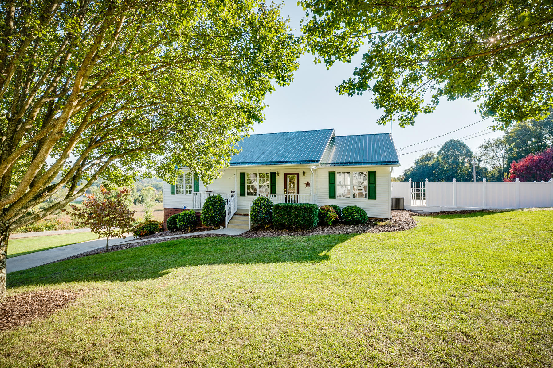 137 Laurel View Road Jonesborough, TN 37659 - Photo 1 of 59 001