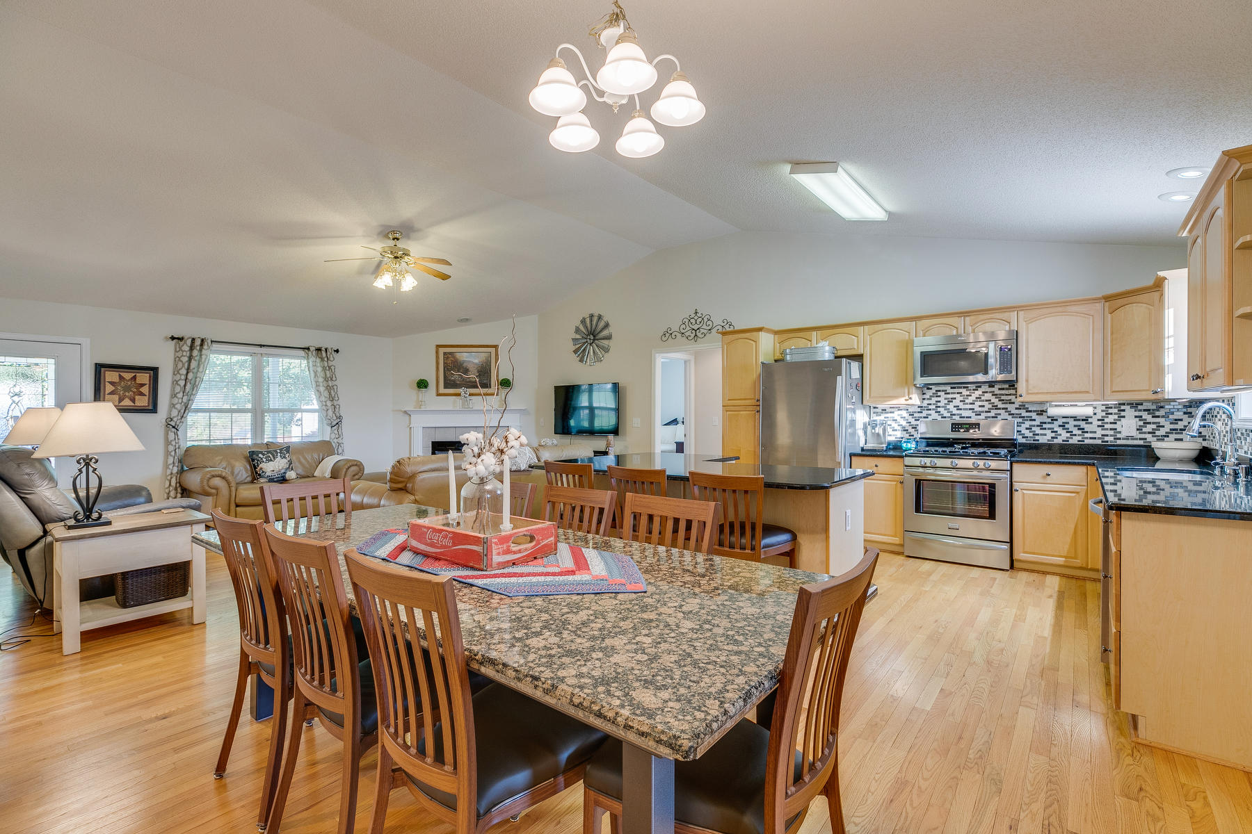 137 Laurel View Road Jonesborough, TN 37659 - Photo 11 of 59 011