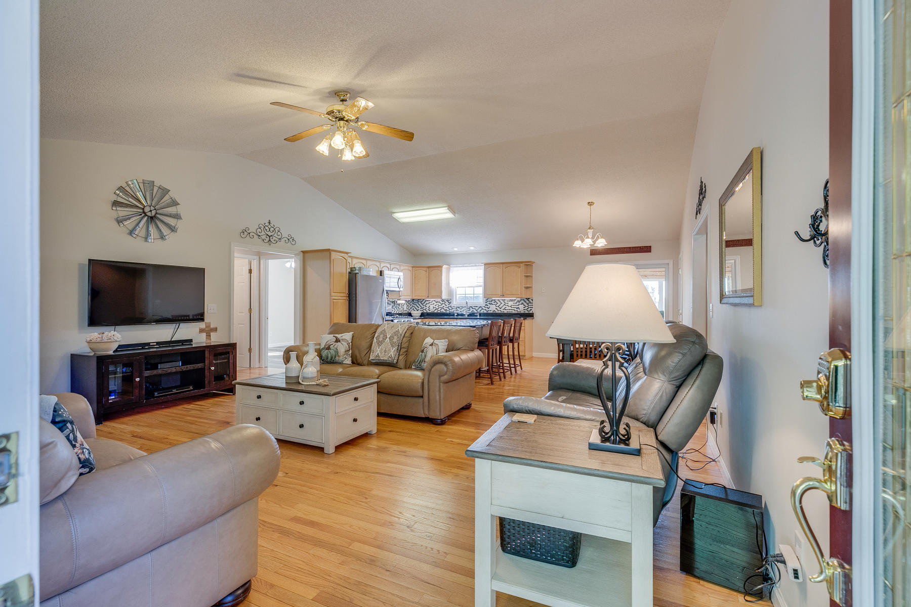 137 Laurel View Road Jonesborough, TN 37659 - Photo 6 of 59 006