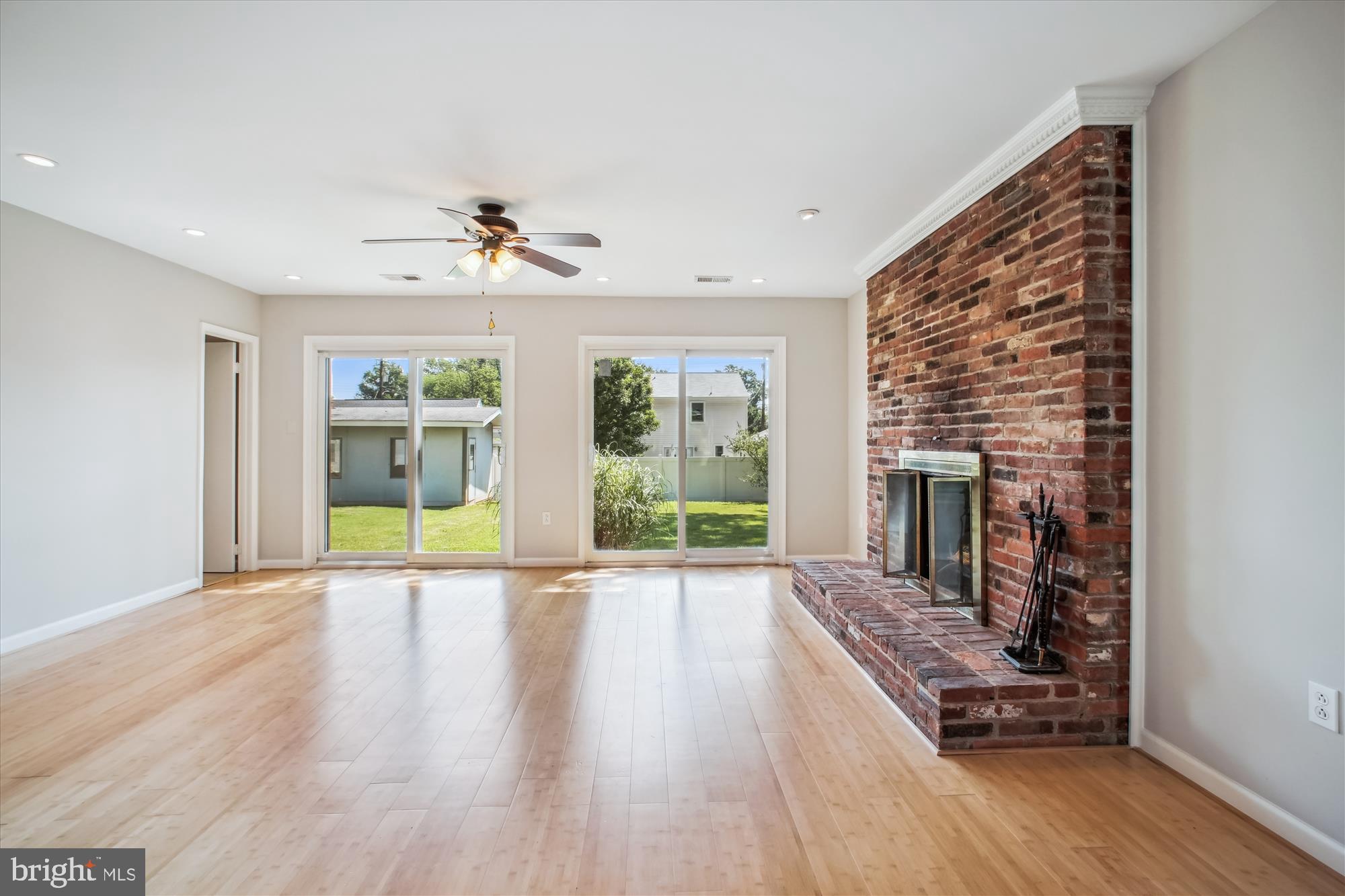 3135 Manor Road Falls Church, VA 22042 - Photo 23 of 42 Family Room