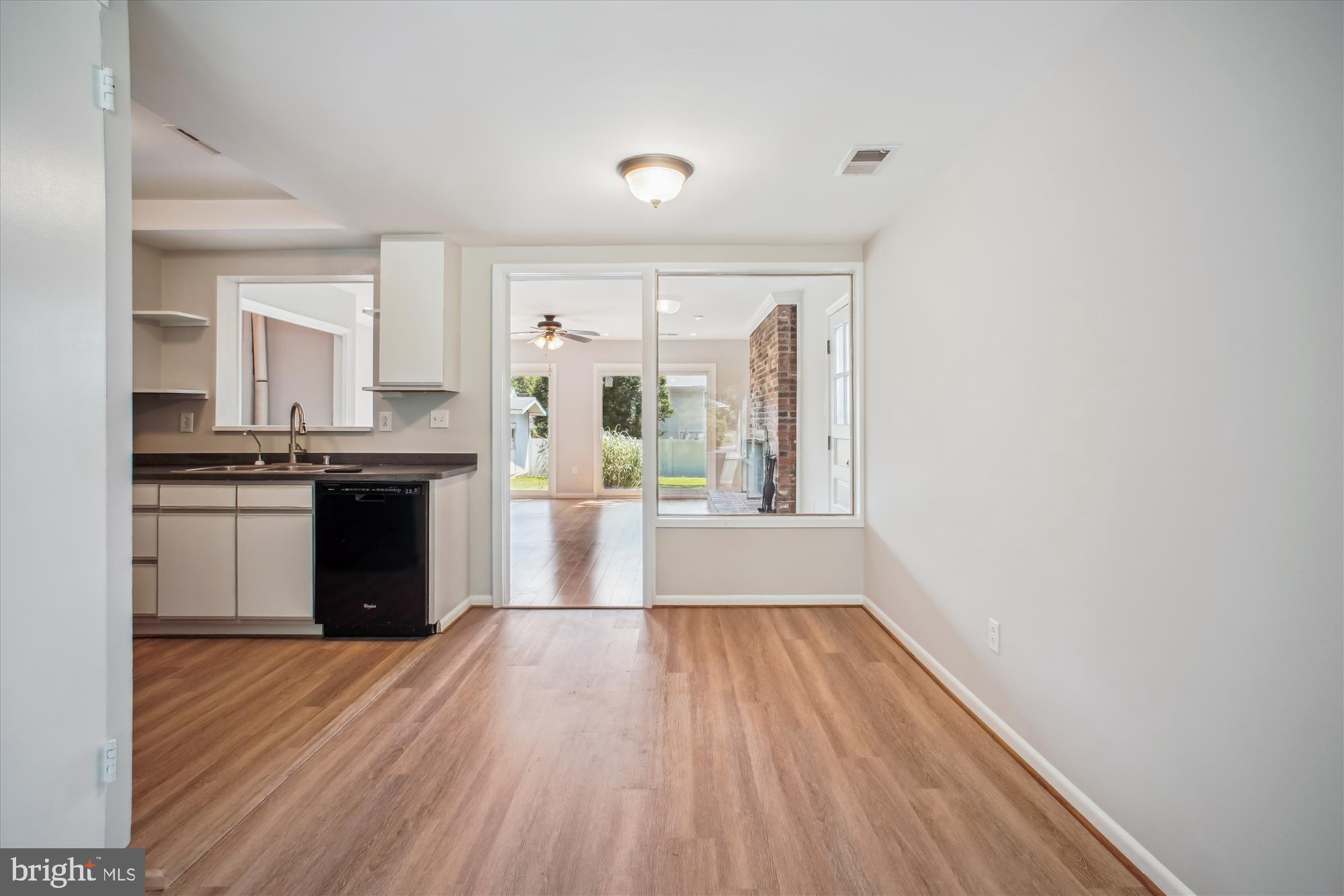 3135 Manor Road Falls Church, VA 22042 - Photo 34 of 42 Dining Room