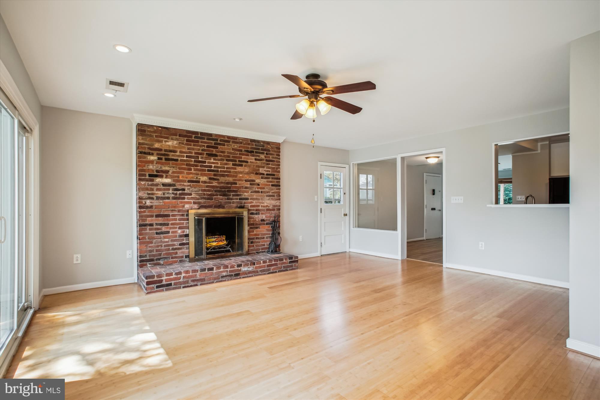 3135 Manor Road Falls Church, VA 22042 - Photo 37 of 42 Family Room