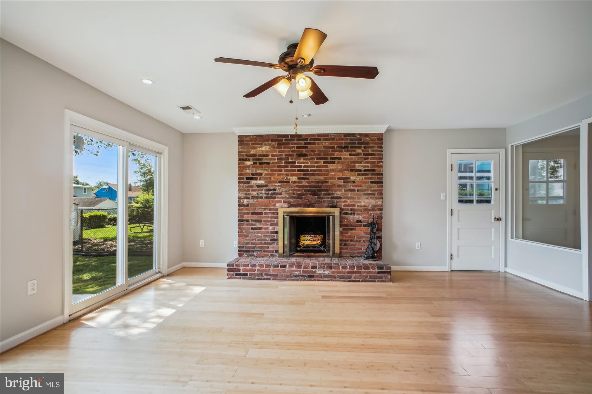 3135 Manor Road Falls Church, VA 22042 - Photo 38 of 42 Family Room