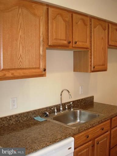 1328 Pentwood Road Baltimore, MD 21239 - Photo 10 of 20 Kitchen #3