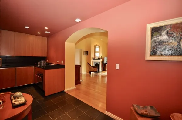 $4,500 | 160 Commonwealth Avenue, Unit 513, Boston, MA 02116